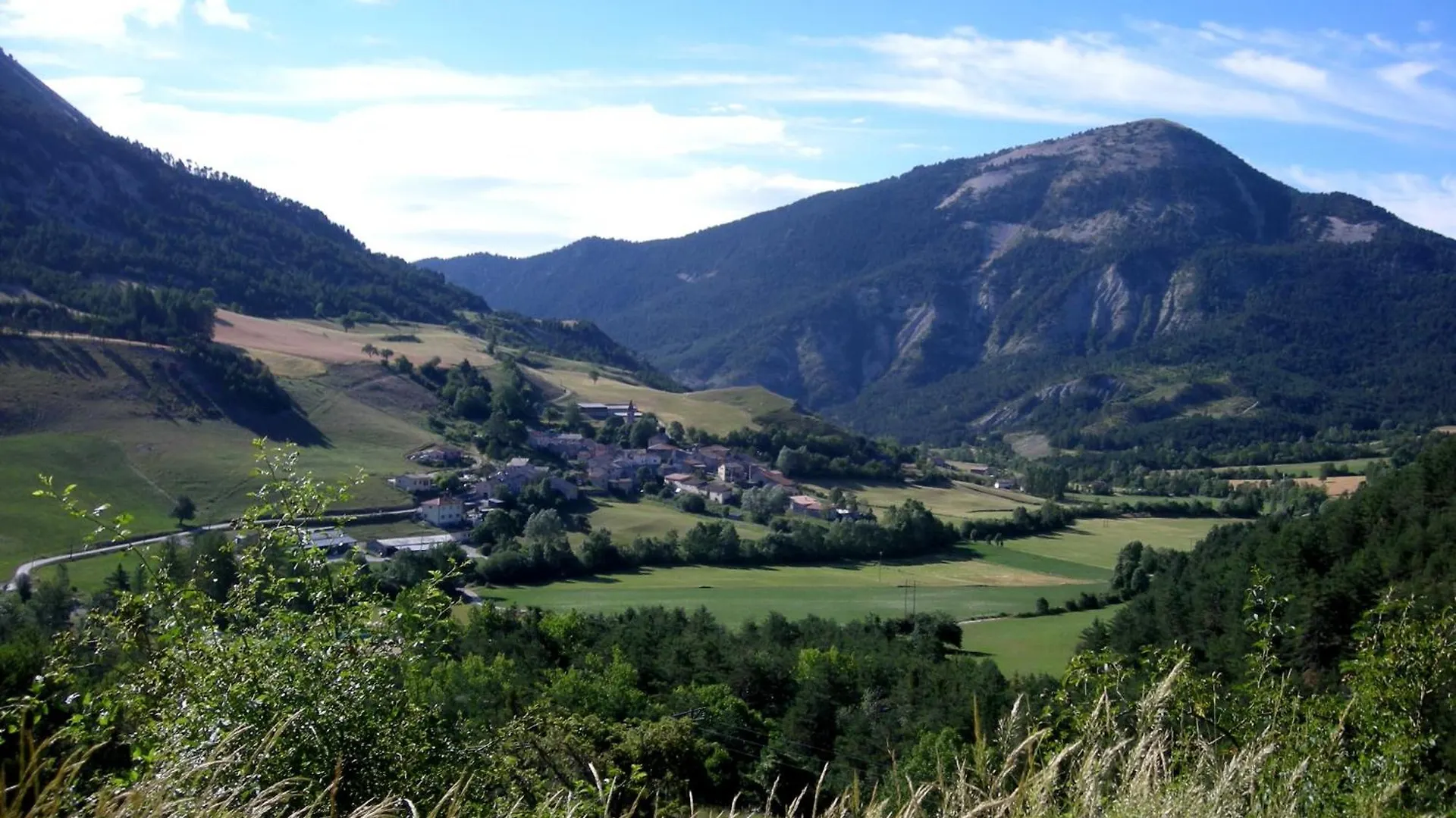 Holiday home Verdon Nature Lambruisse France